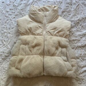 XXS Divided H&M White Cream Cropped Vest